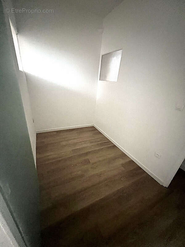 Appartement à VOUZIERS