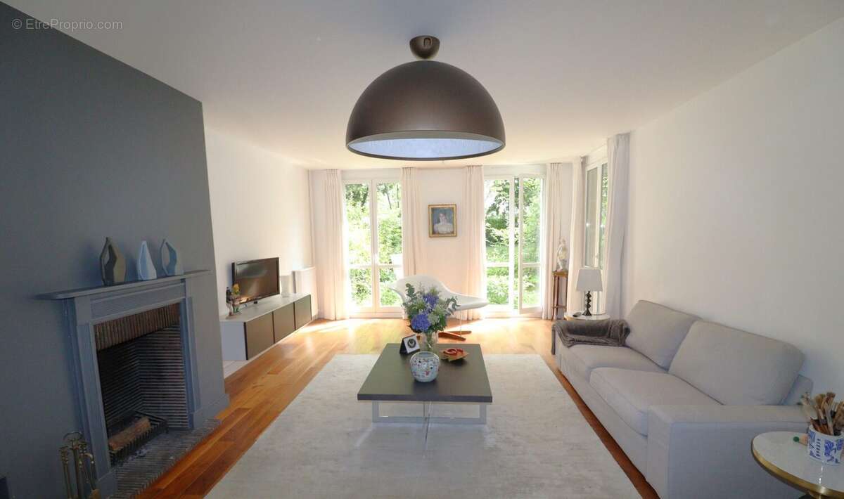 Appartement à LOUVECIENNES