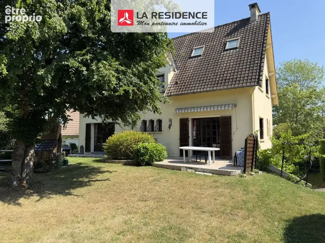 Maison 181 m² à L'etang-La-Ville  - photo 8