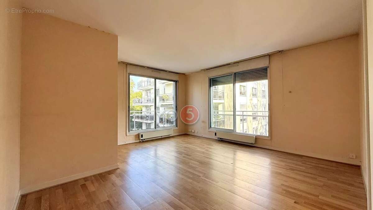 Appartement à LE RAINCY