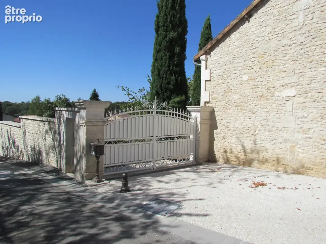 Ancien presbytere à 5 km  de ruffec - photo 44