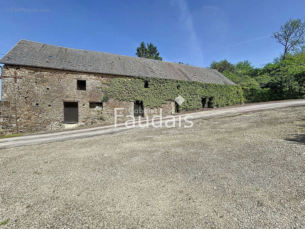 Maison à CANVILLE-LA-ROCQUE