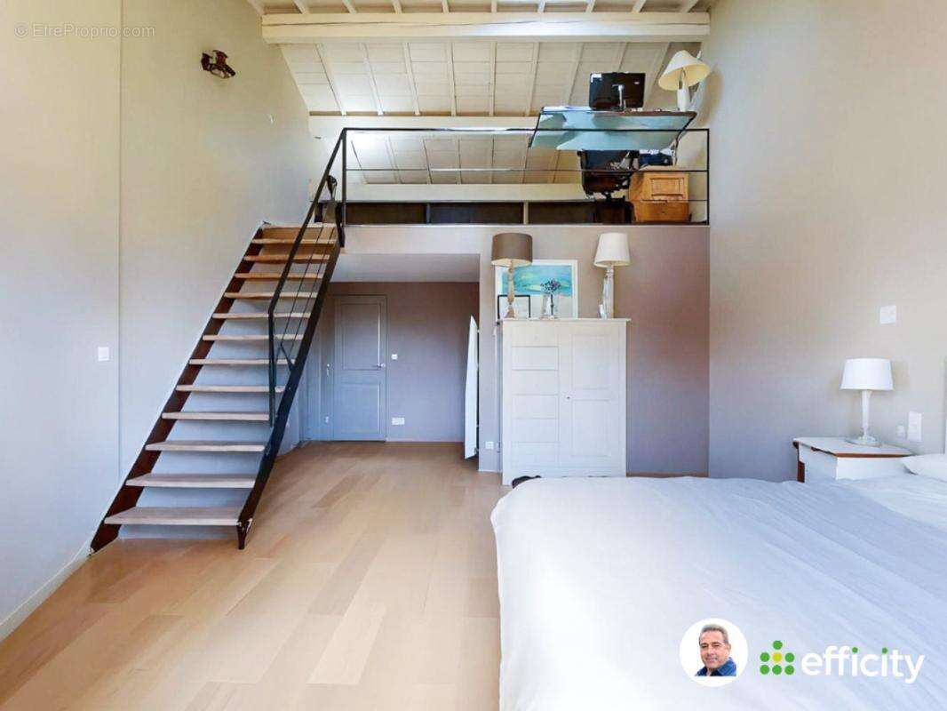 Maison à MONTMERLE-SUR-SAONE