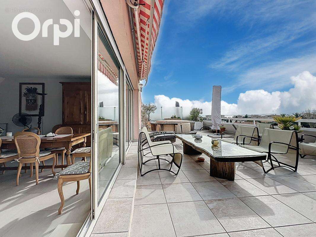 Appartement à CAGNES-SUR-MER