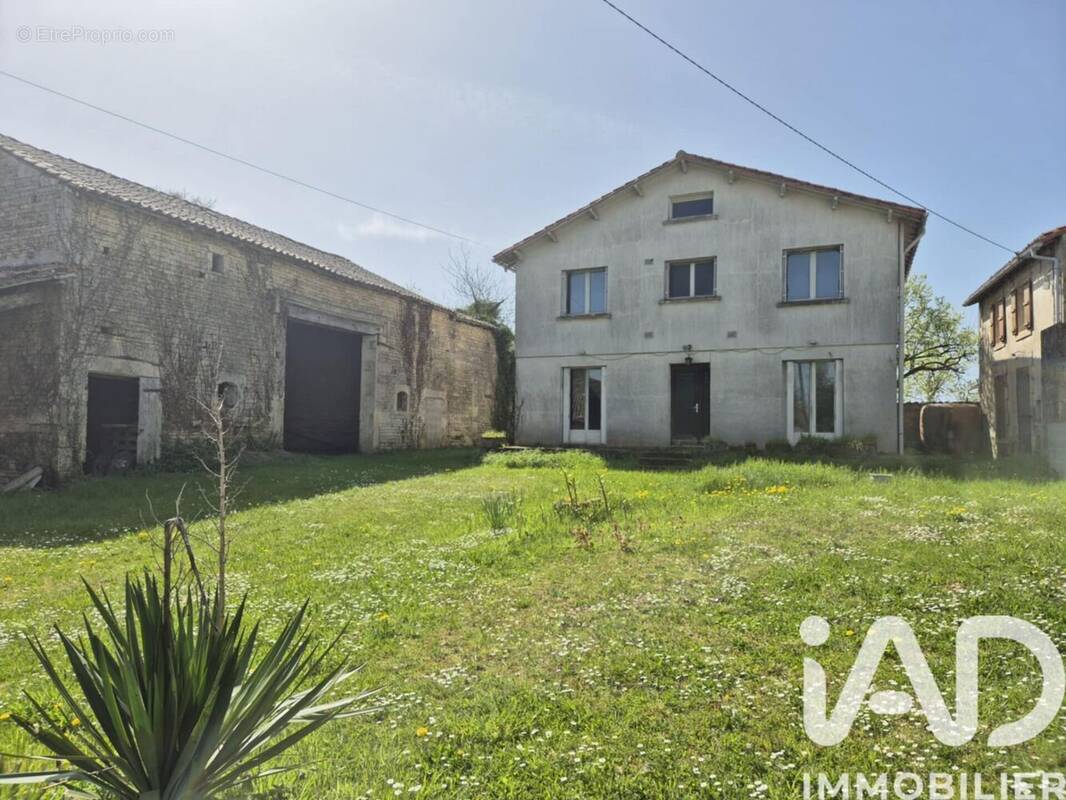 Photo 1 - Maison à MELLERAN