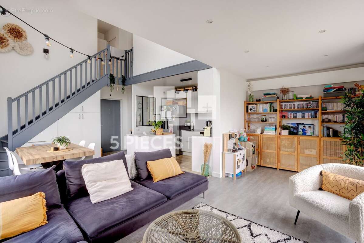 Appartement à GENNEVILLIERS