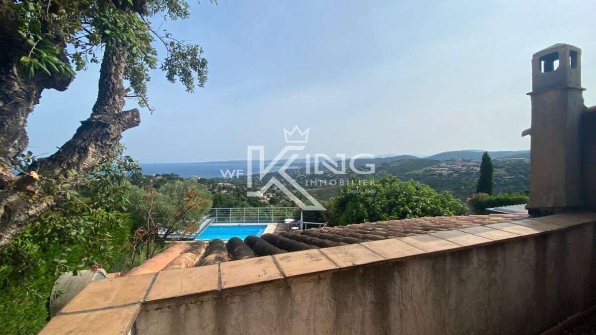 Maison à LES ISSAMBRES