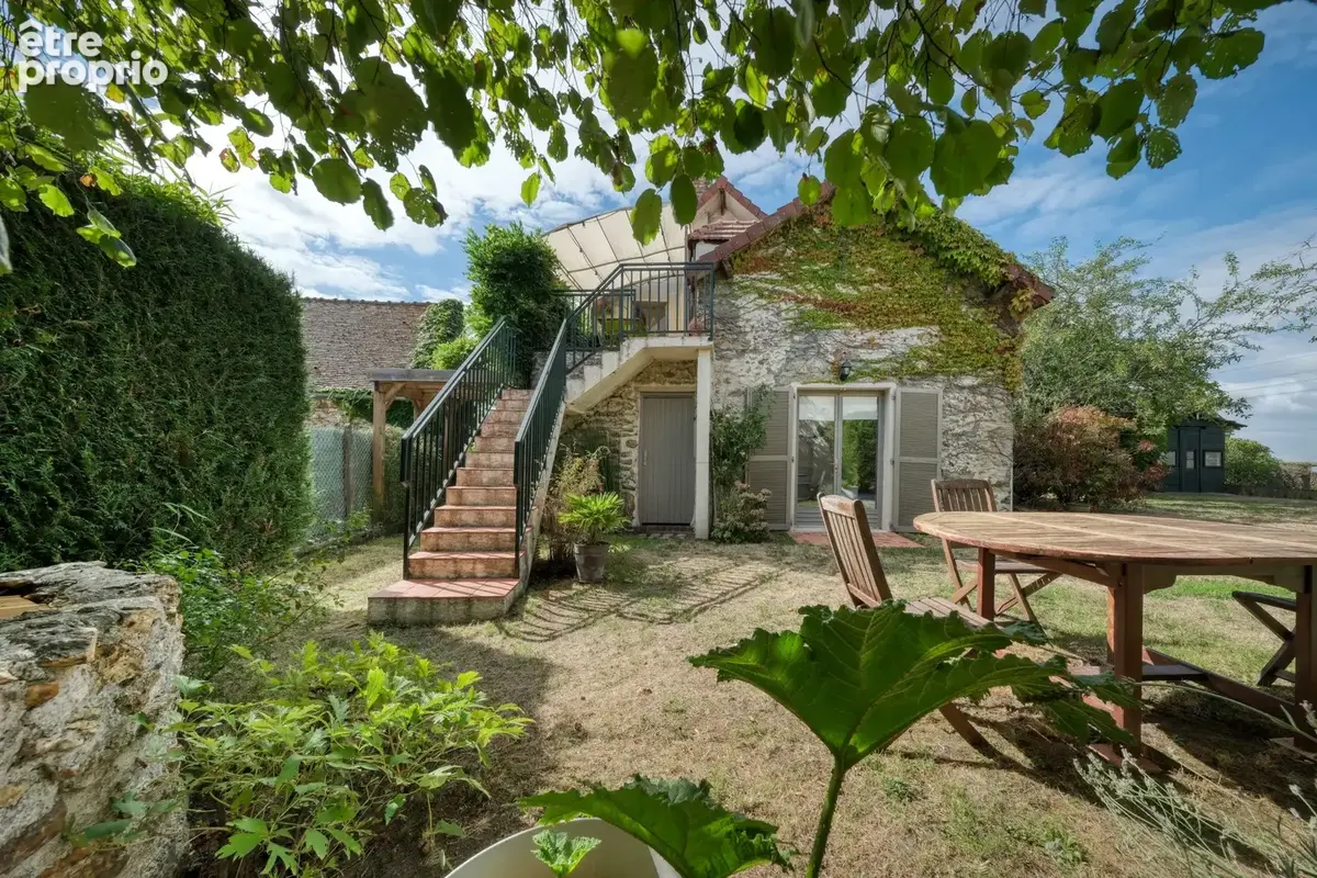 Maison ancienne tres atypique - 141m2 - 4 chambres + bureau - bezu jardin avec puits. - photo 1