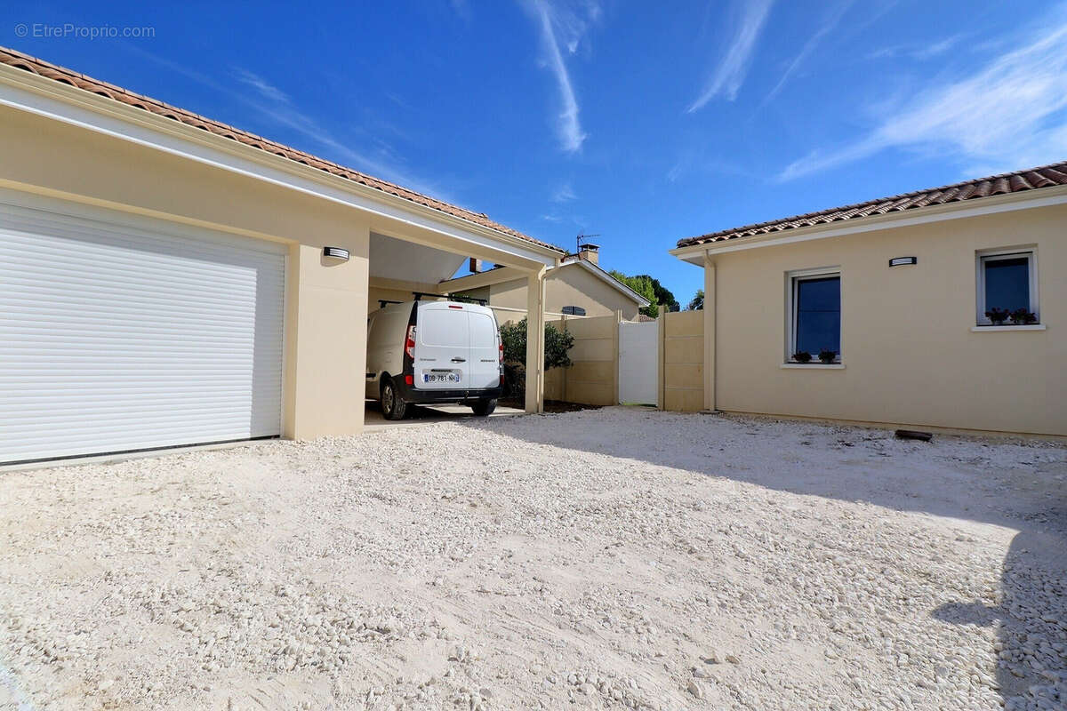 Maison à LARUSCADE