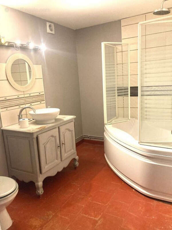 Maison à DOMFRONT-EN-CHAMPAGNE