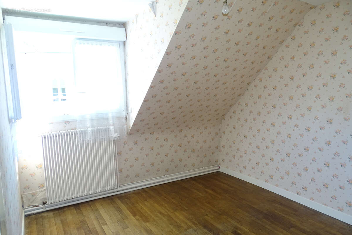 Maison à DEUX-EVAILLES