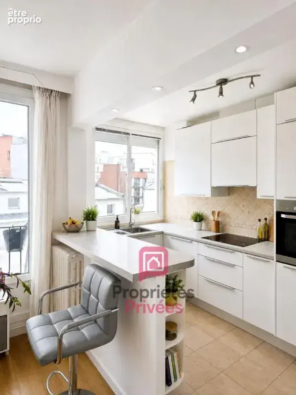 Appartement à PARIS-15E