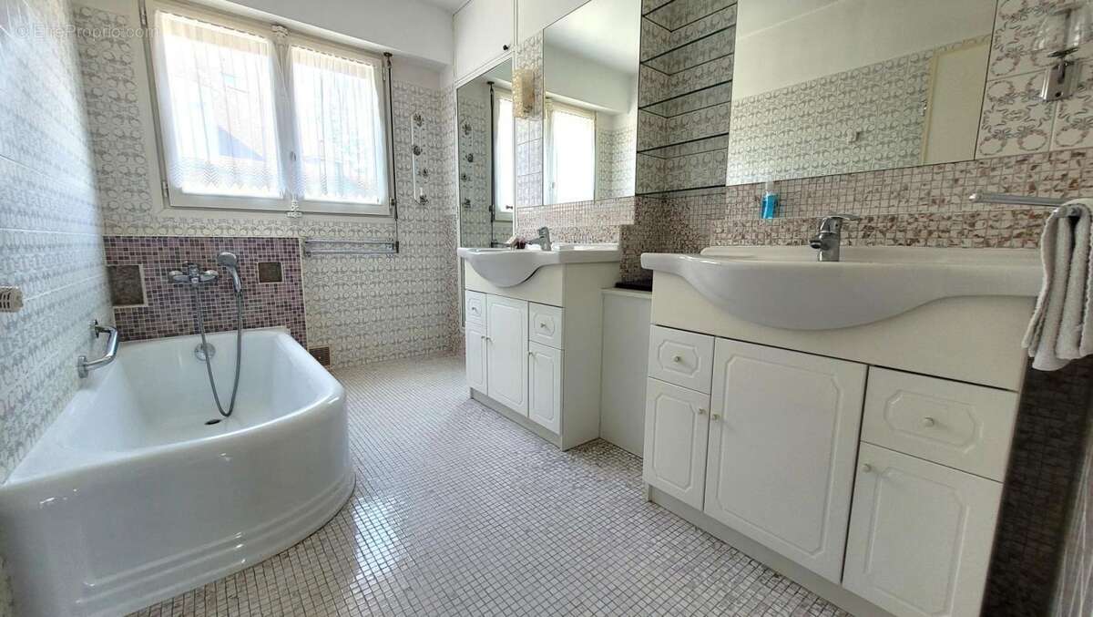 Appartement de centre ville - photo 6