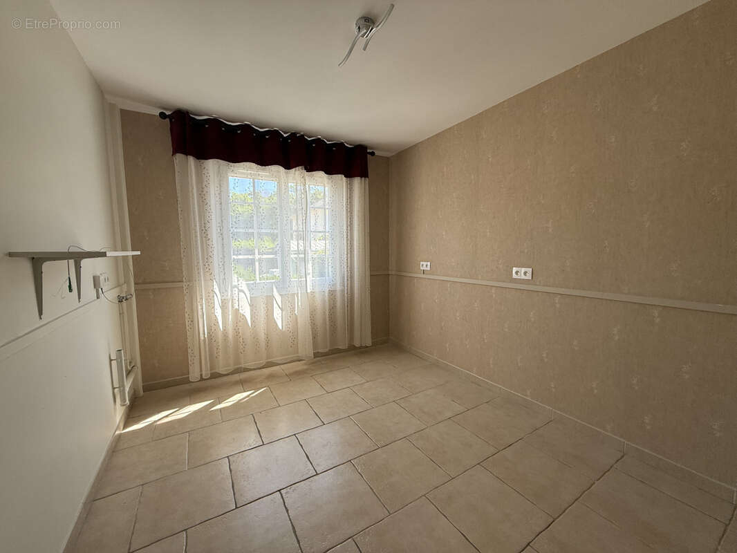 Maison de plain-pied - Salbris - photo 8