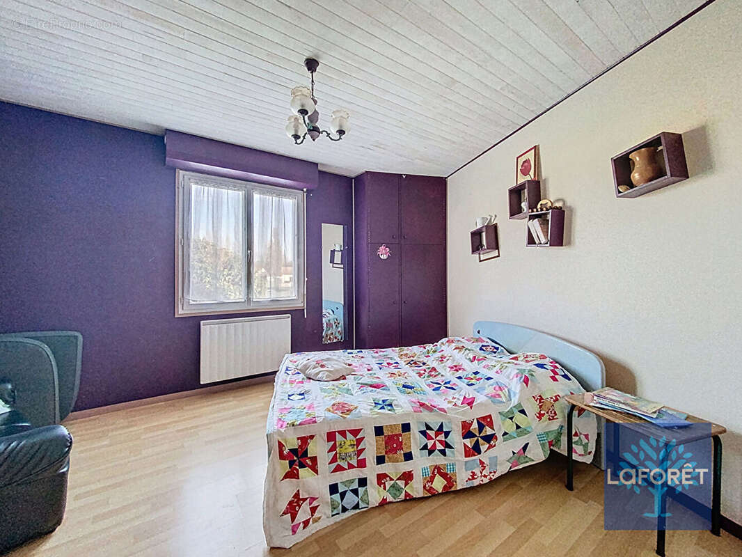 Maison à SAINT-CHRISTOPHE-DU-LIGNERON