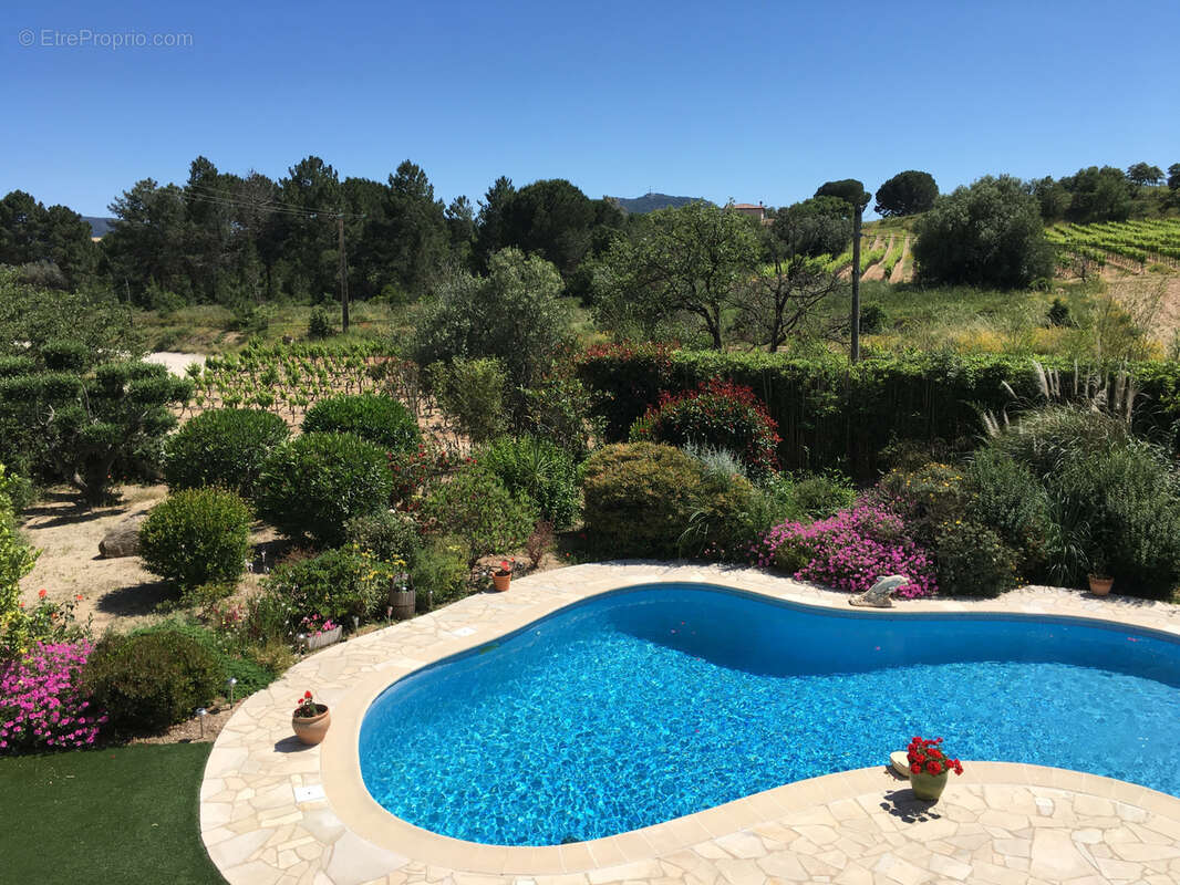 Maison à PLAN-DE-LA-TOUR