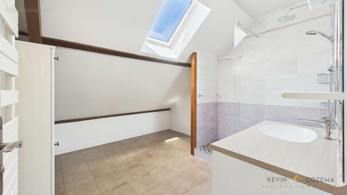 Appartement à CORBEIL-ESSONNES