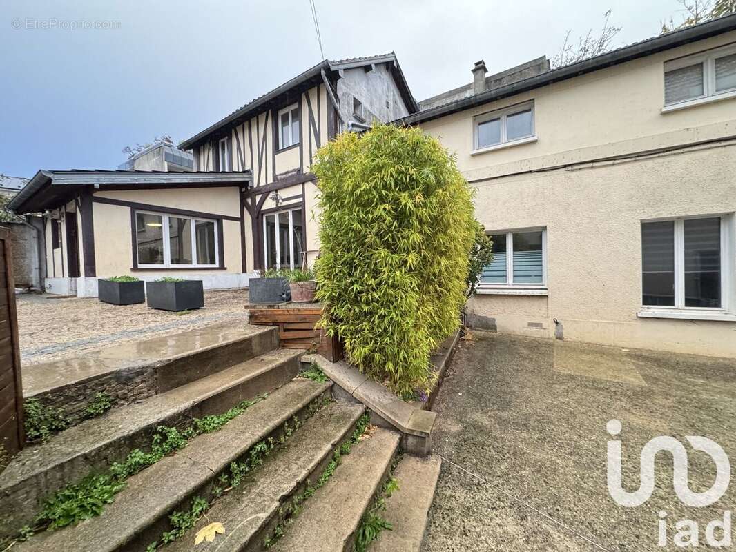 Maison 79 m² à Montmorency  - photo 2
