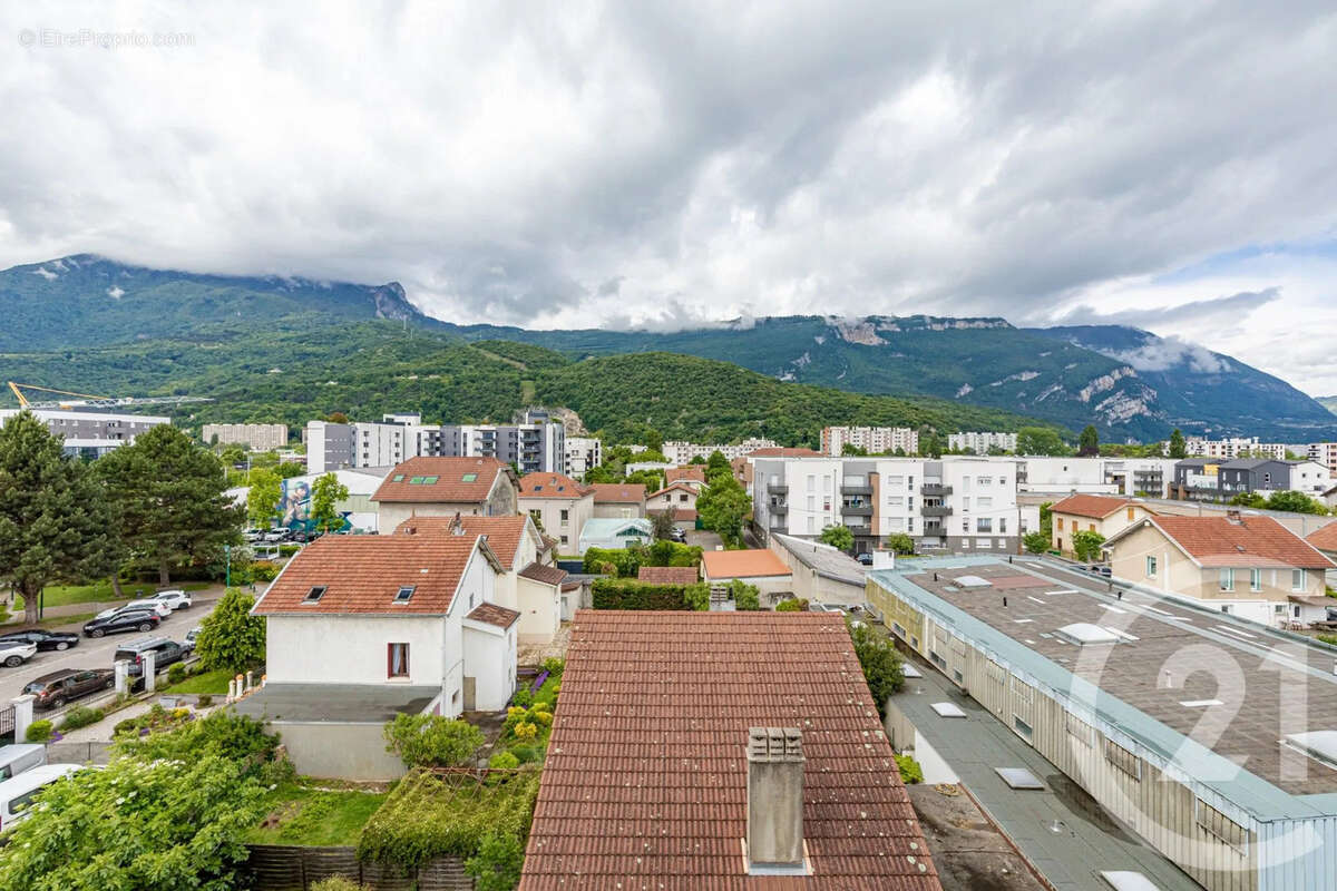 Appartement à SEYSSINET-PARISET