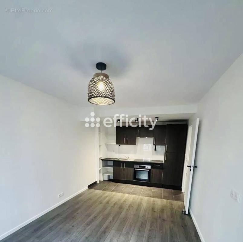 Appartement à PARIS-20E