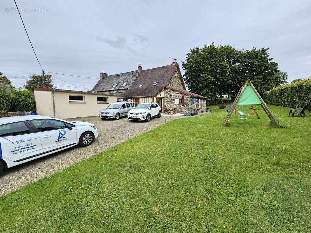 Maison à LA CHAPELLE-BICHE