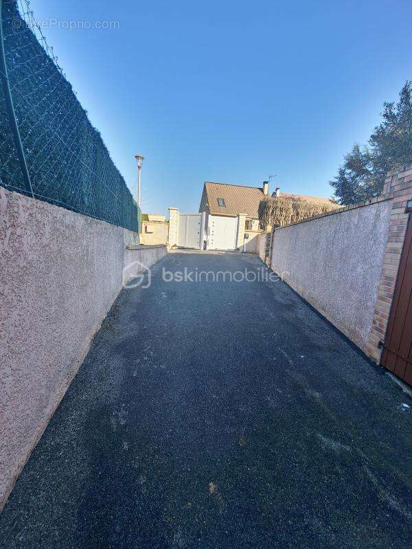 Maison à SAINT-PATHUS