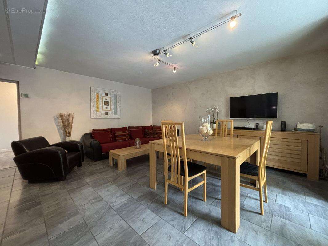 Appartement à BOURG-DE-PEAGE