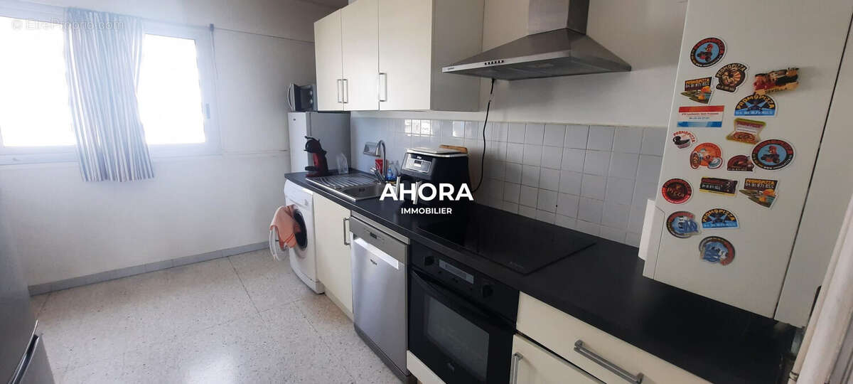 Appartement à MARSEILLE-9E