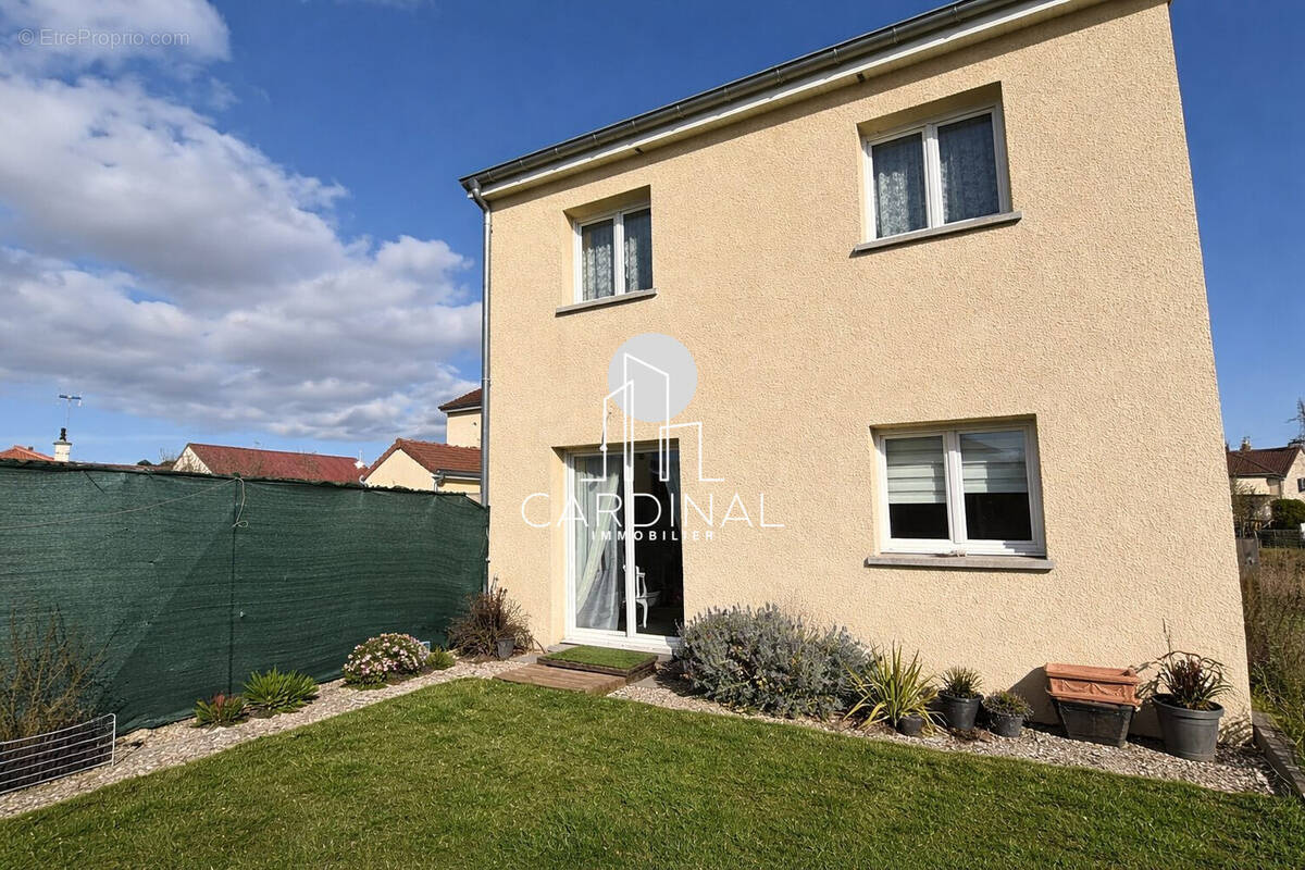 Maison à MARSANNAY-LA-COTE