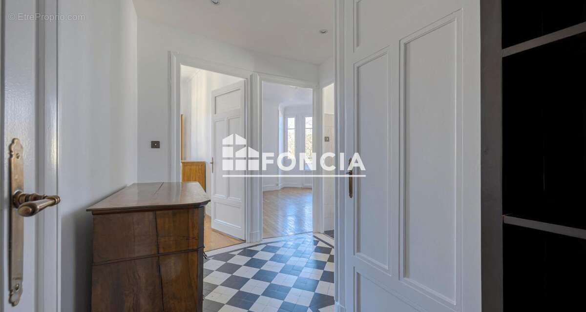 Appartement T3 - Chambéry Carré Curial - Lumineux et idéalement situé - photo 5