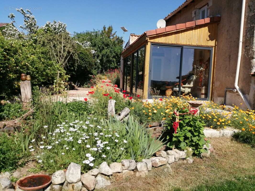 Maison, grange, atelier, hangar et terrain offrant une vue imprenable - photo 15