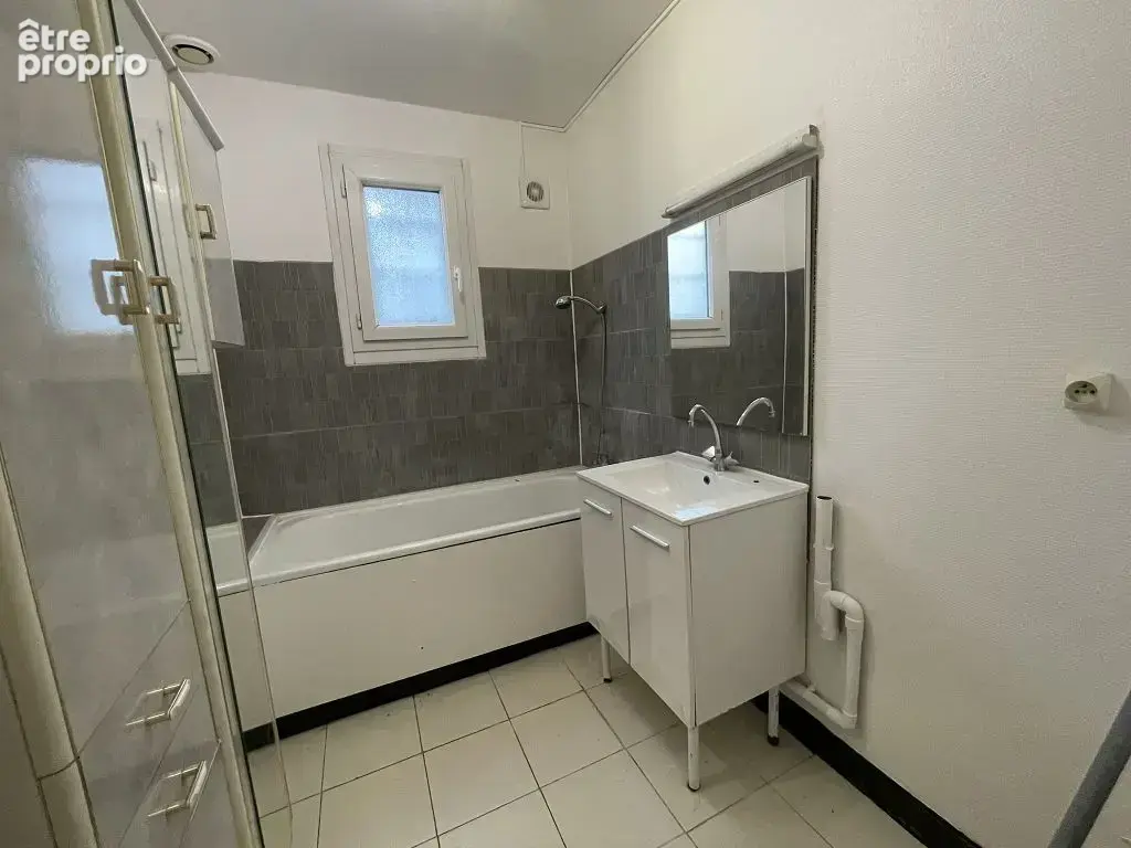 Maison - 83m ² - photo 4
