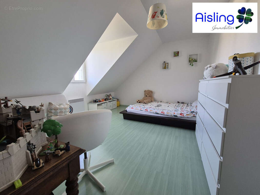 Maison à CINQ-MARS-LA-PILE