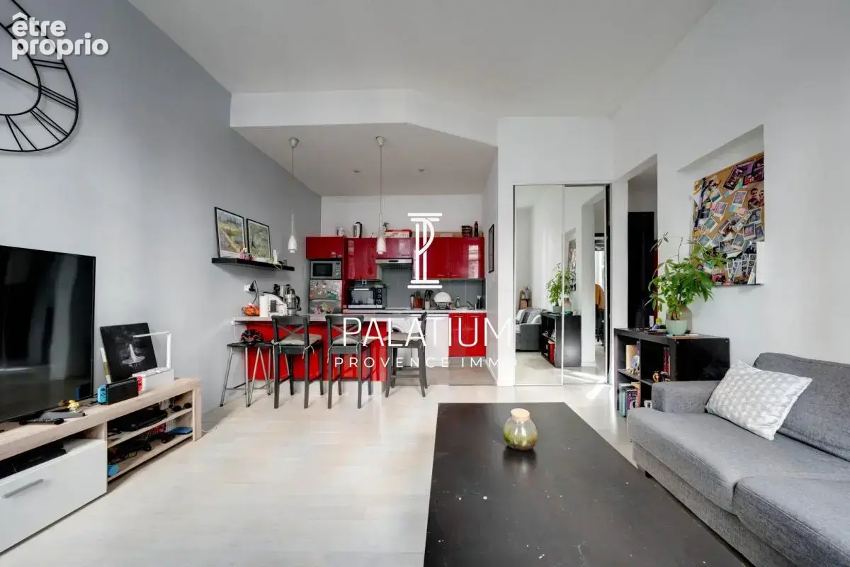 Appartement T3 rénové de 45 m² – Marseille 6e, petite copropriété - photo 6