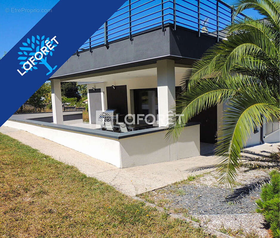 Maison Bassens 5 pièce(s) 158.02 m2 - photo 2