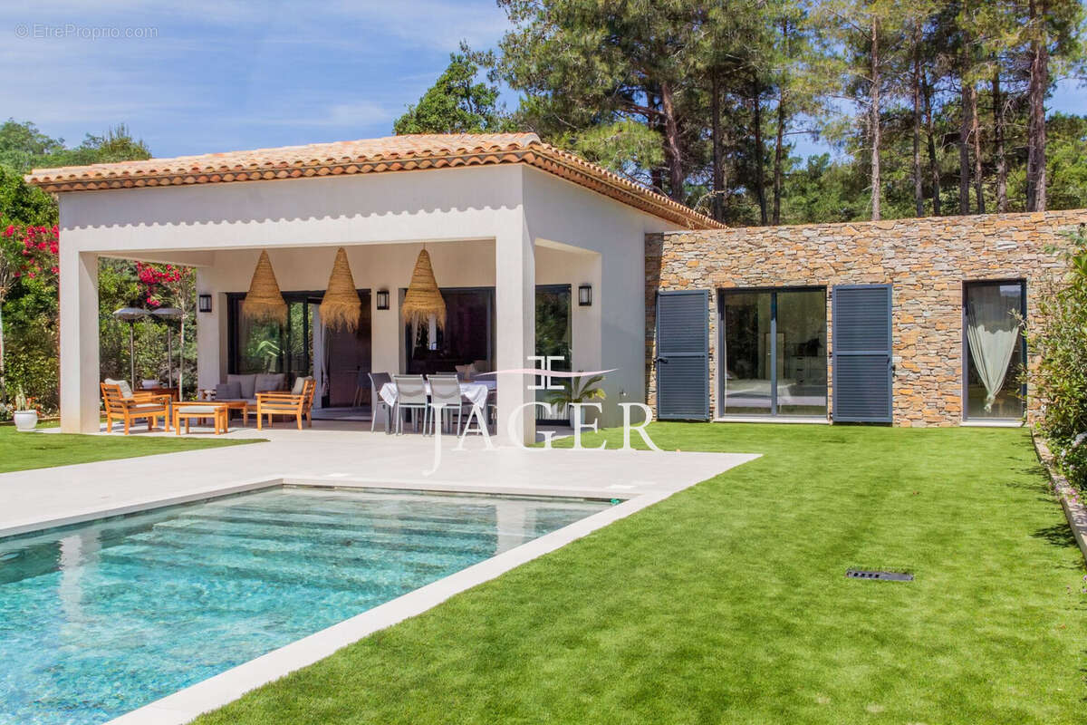 Maison à GRIMAUD