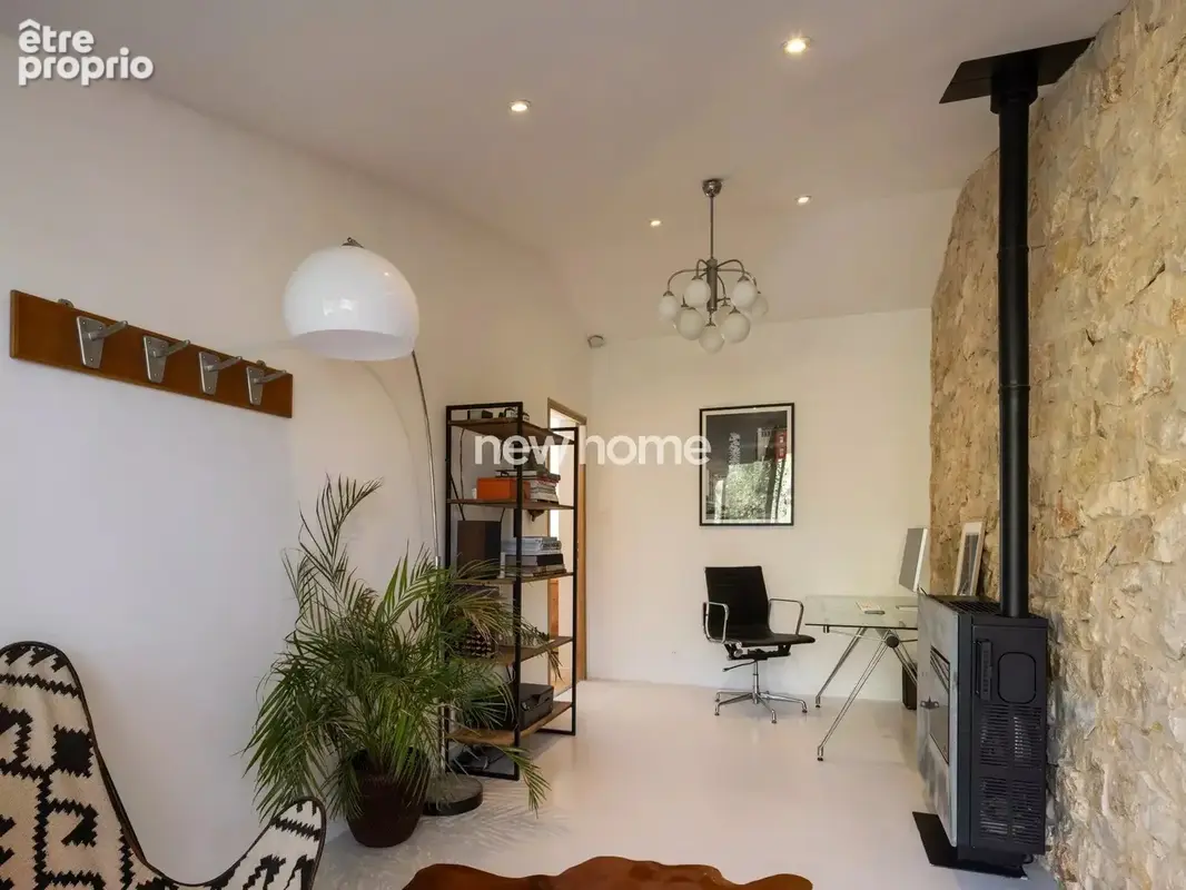 Villa joliment rénovée avec piscine dans un cadre verdoyant - photo 11