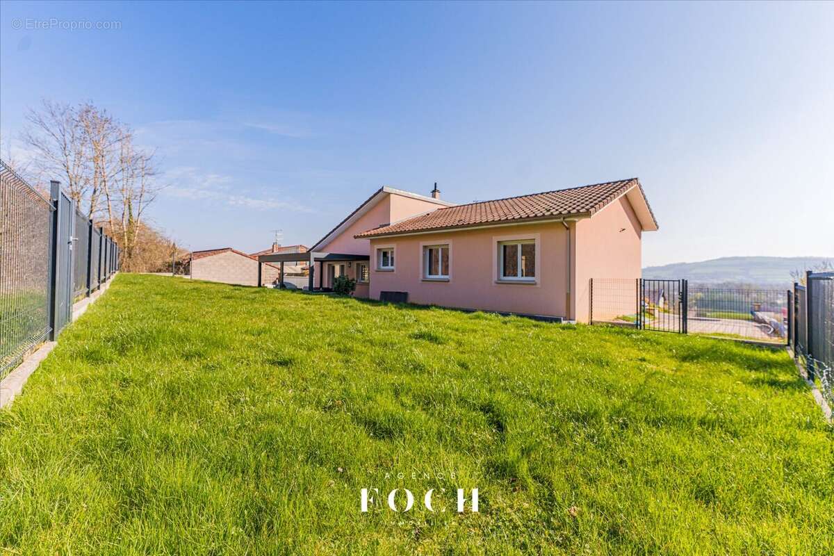 Maison à NORROY-LES-PONT-A-MOUSSON