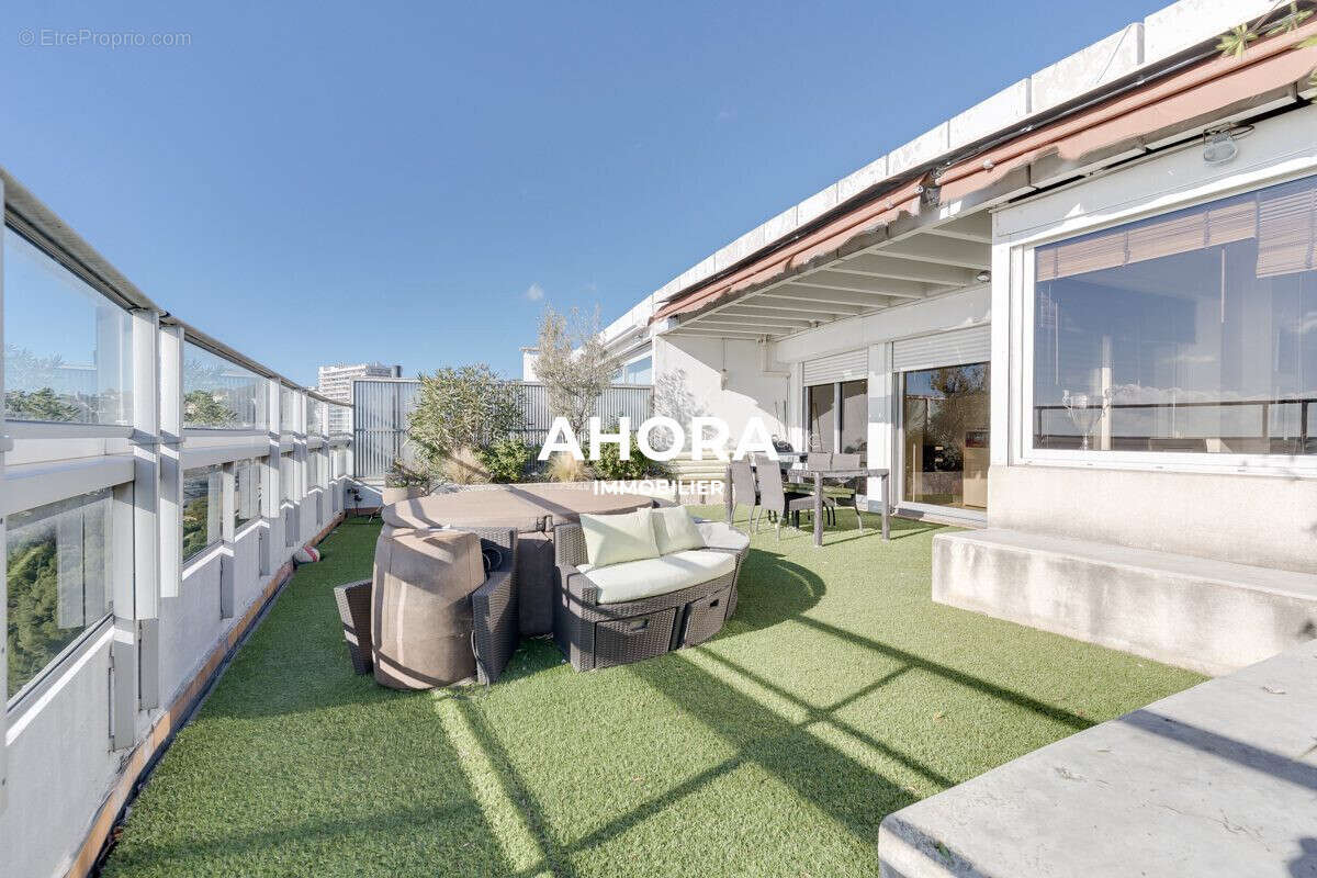 Appartement à MARSEILLE-8E