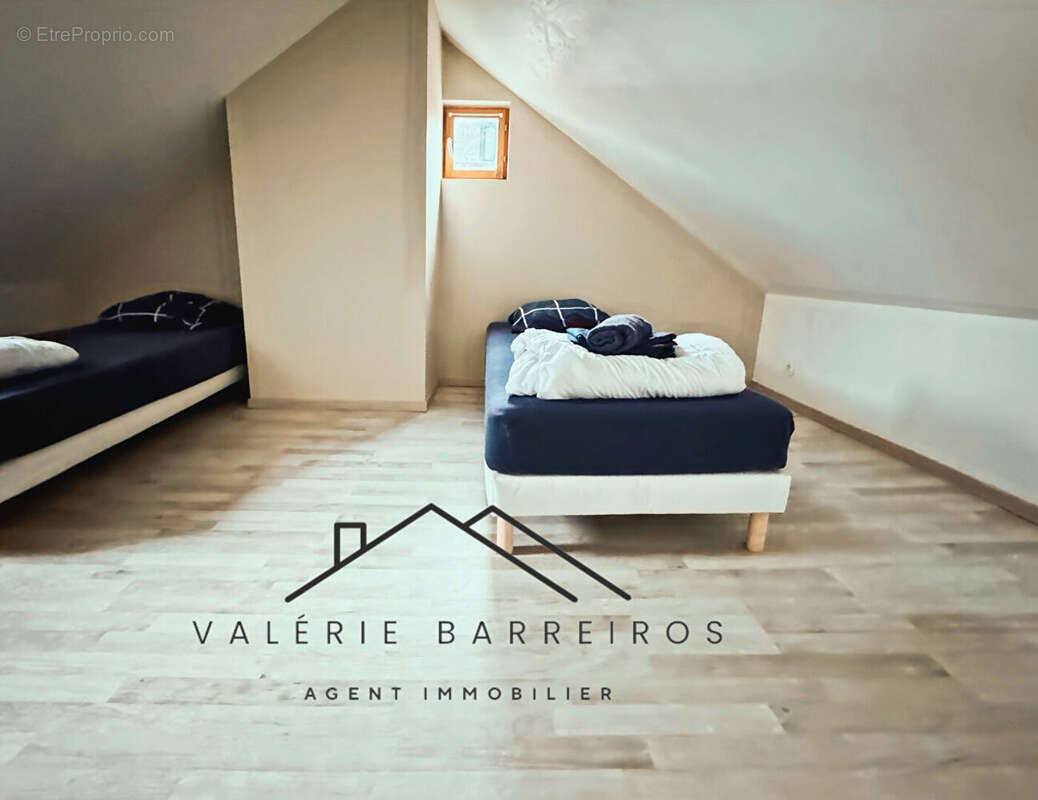 immeuble, fond de  Commerce, plus 2 appartements - photo 3