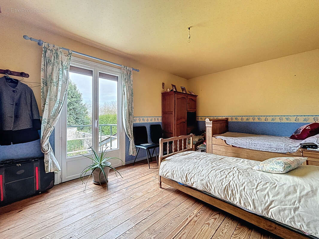 Maison à HOTTOT-LES-BAGUES