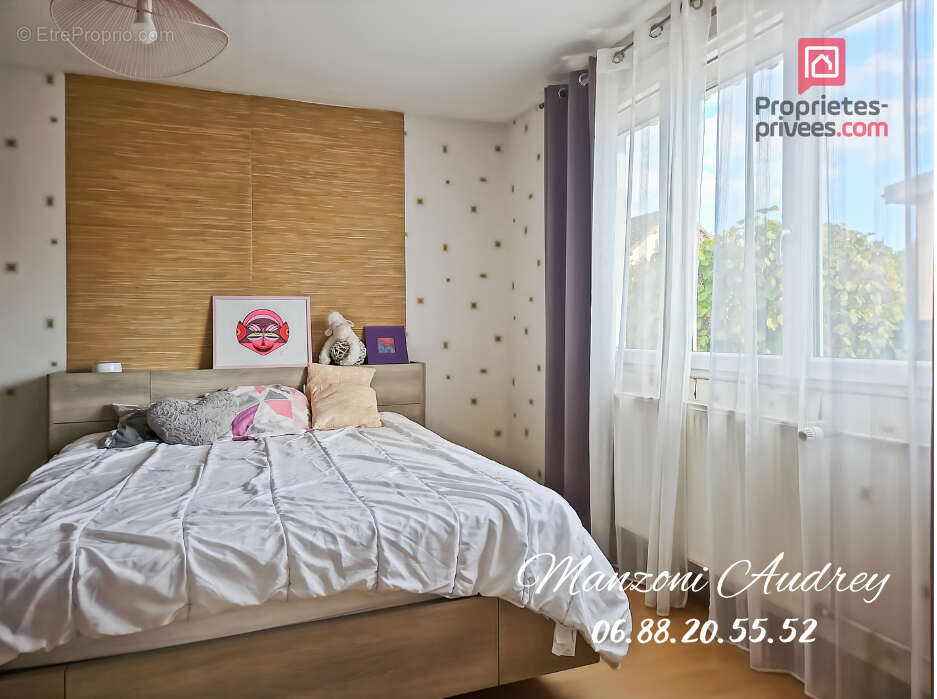 Maison à LA RIVIERE-DE-CORPS