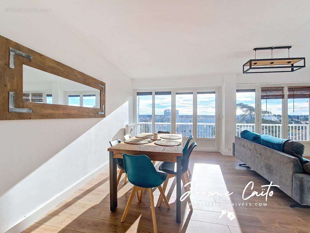 Appartement à NIMES