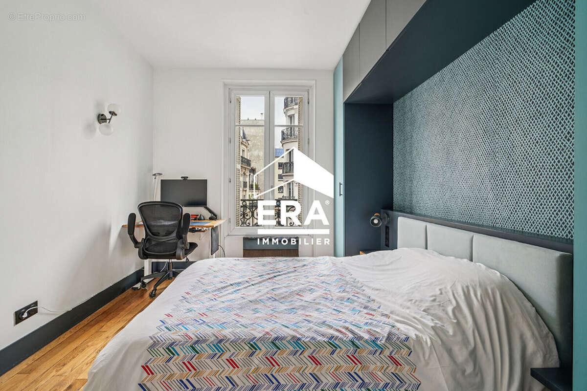 Appartement à PARIS-3E