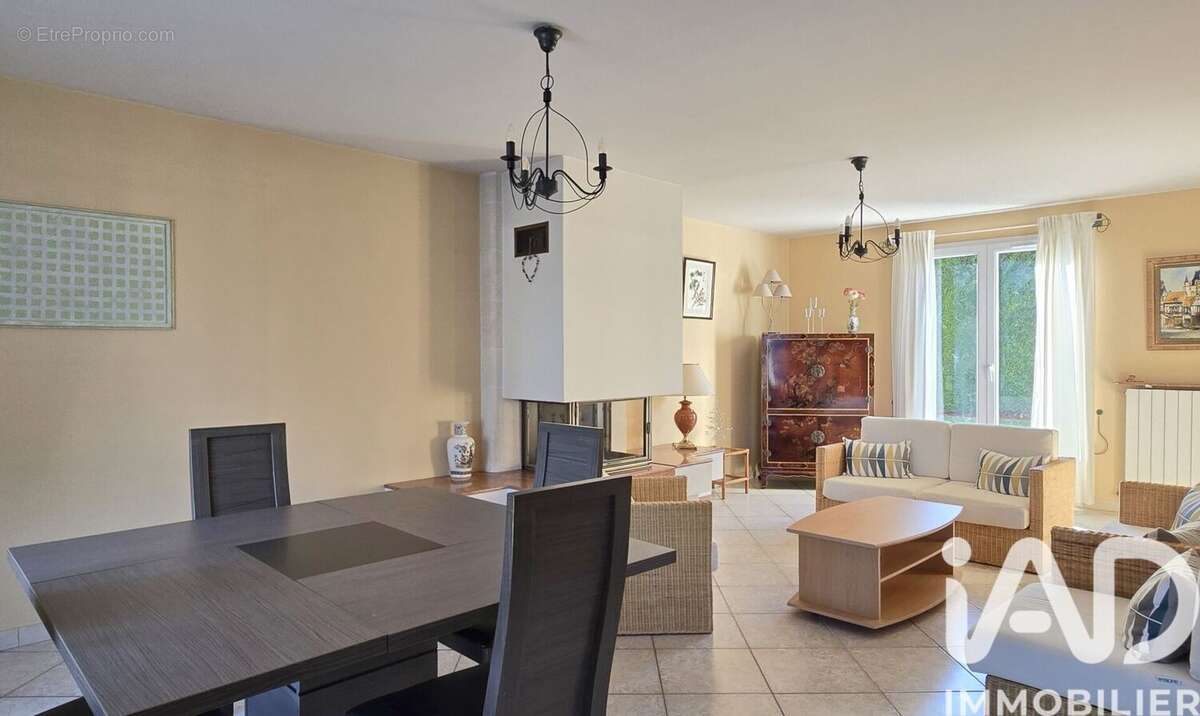 Photo 2 - Maison à VENABLES