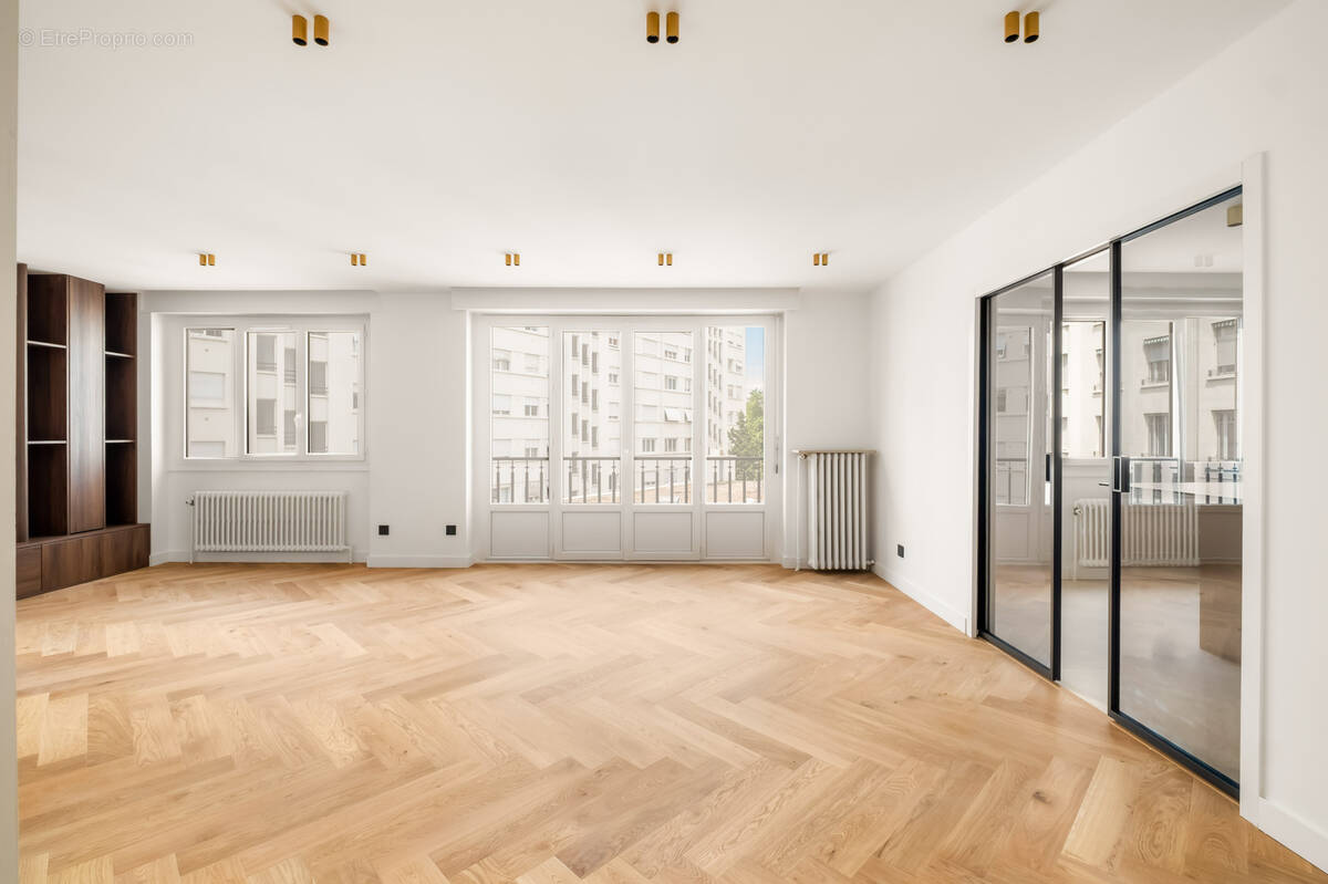Appartement à LYON-6E