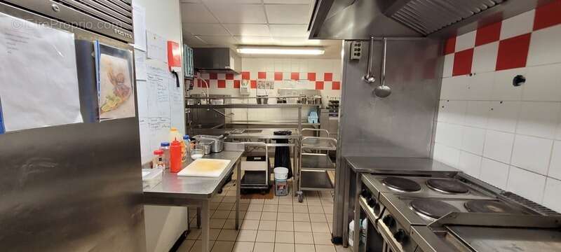 Commerce à VENDARGUES