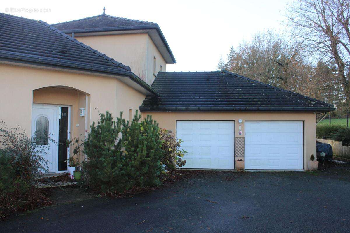 Maison à LANFAINS