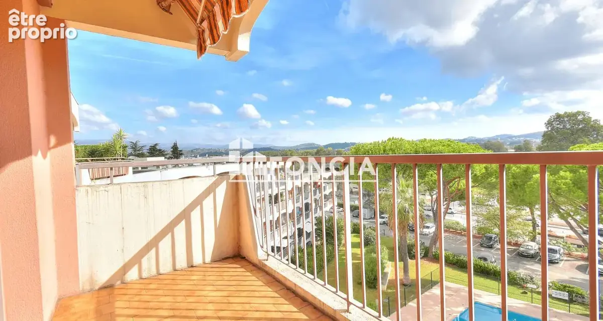 Appartement à MANDELIEU-LA-NAPOULE