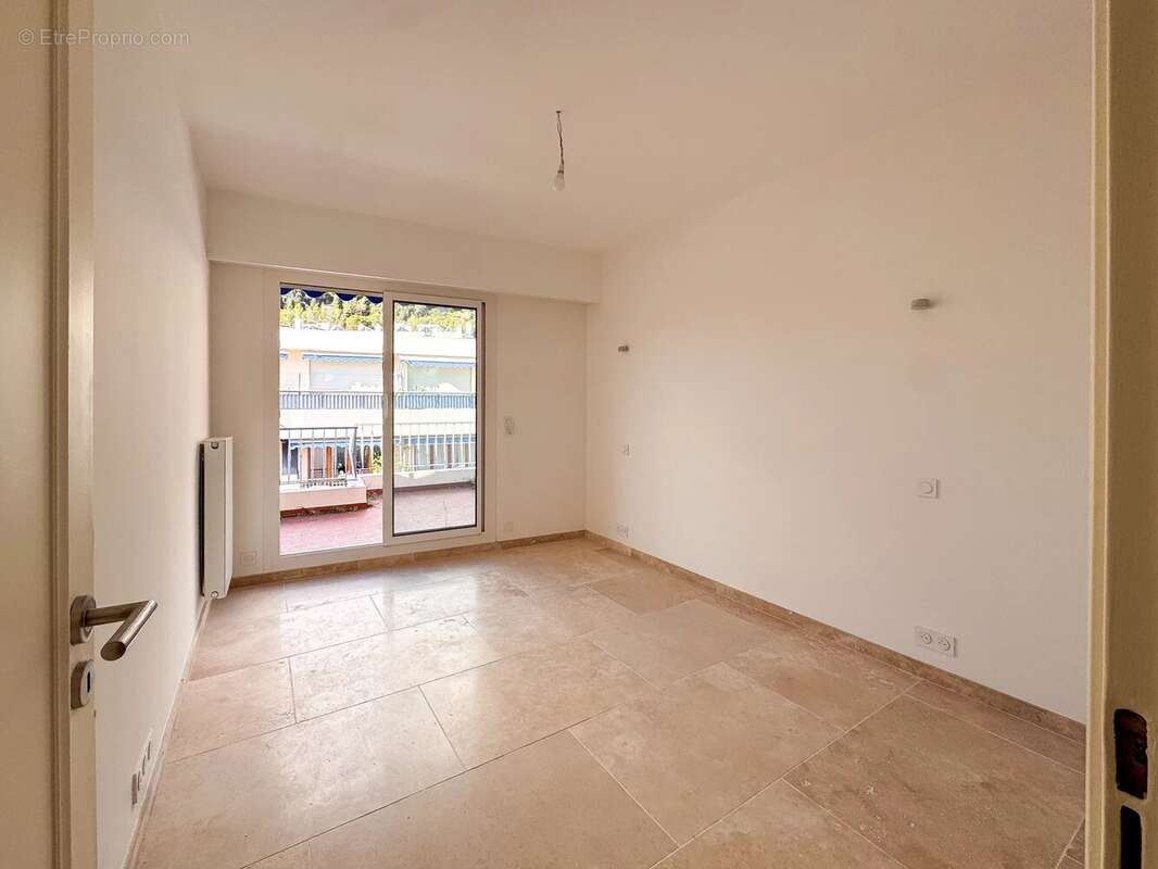Appartement à BEAULIEU-SUR-MER